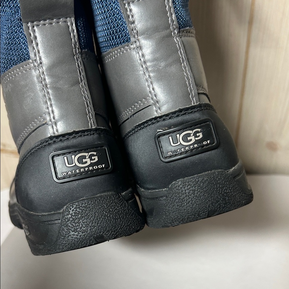 UGG Kids Snow Boots Size 2 Waterproof Shearling Lined Blue Gray Boots - Picture 11 of 11